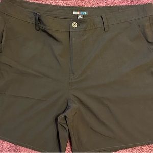 32 degrees men short, barely worn, size 42